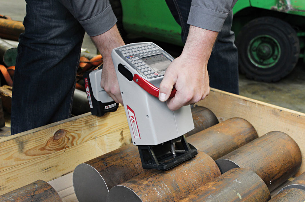 FlyMarker-mini_marking-round-work-pieces